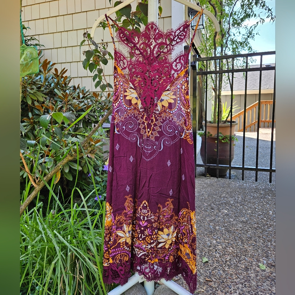 Free People Who's Sorry Now Printed Mini Slip Dress Sleeveless Lace Wine Sm NWT - Picture 2 of 15